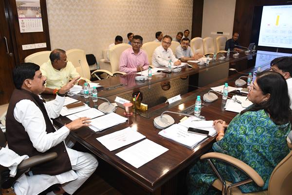 Chief Minister Pushes for Horticulture and Food Processing in Madhya Pradesh